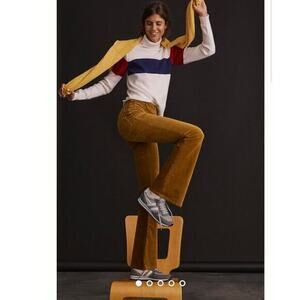 Pilcro The Icon Flare Corduroy Pants‎ in Size 26